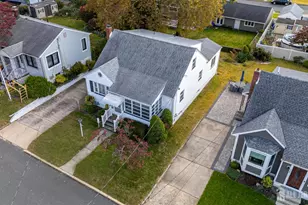 161 Manor St, Sayreville, NJ 08879 - Photo 1