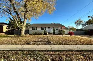 114 Netherwood Ave, Piscataway Township, NJ 08854 - Photo 1