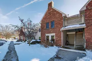 359 Wycoff Way W, East Brunswick Township, NJ 08816 - Photo 1