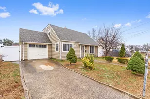 39 Prospect Ave, Edison, NJ 08817 - Photo 1