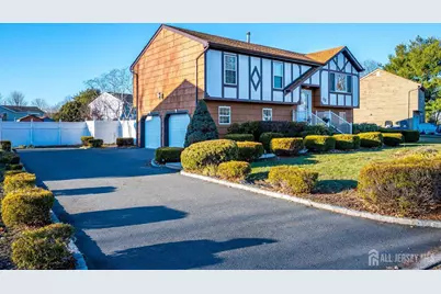 22 Oloughlin Drive, South Plainfield, NJ 07080 - Photo 1
