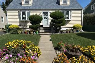 31 Hwy Terrace, Edison, NJ 08817 - Photo 1
