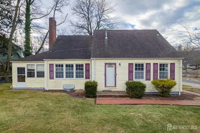 1088 South Boyd Parkway, North Brunswick Township, NJ 08902 - Photo 1