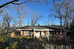 22 Keystone Dr, Atlantic Highlands, NJ 07716 - Photo 1