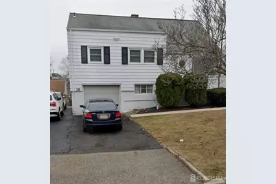 16 Inverness Terrace, Fords, NJ 08863 - Photo 1