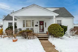 62 Hillcrest Ave, Edison, NJ 08817 - Photo 1