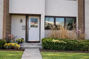 529 Nettleton Dr, East Windsor Township, NJ 08520 - Photo 1