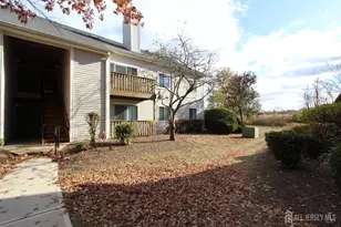 912 Aspen Dr, Plainsboro Township, NJ 08536 - Photo 1