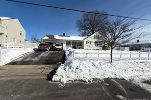 88 Coolidage Ave, Carteret, NJ 07009 - Photo 1