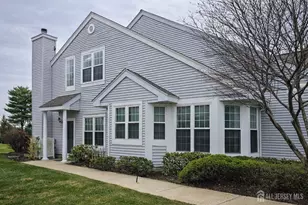 22 Breckenridge Ln, Monroe Township, NJ 08831 - Photo 1