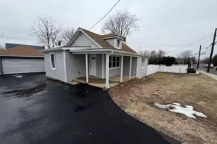 37 Quaid St, Sayreville, NJ 08872 - Photo 1