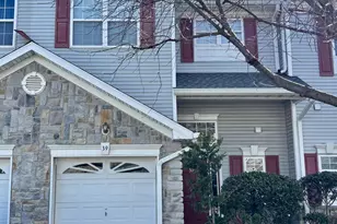 39 Rozalyn Ln, South Amboy, NJ 08879 - Photo 1