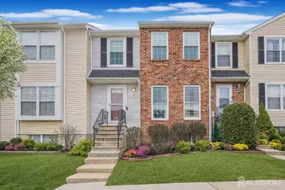 21 Karwatt Court, Sayreville, NJ 08872 - Photo 1
