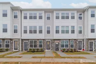 135 Stoutsburg Blvd, Pennington, NJ 08534 - Photo 1