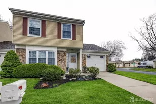 376 Stirling Dr, Monroe Township, NJ 08831 - Photo 1
