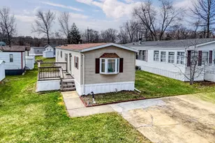4 Byron Rd, North Brunswick Township, NJ 08902 - Photo 1