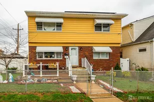 34 Henry St, Port Reading, NJ 07064 - Photo 1