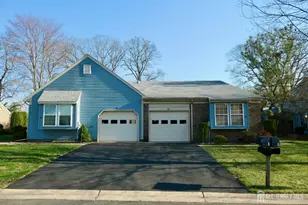 27A John Adams Ct, Monroe Township, NJ 08831 - Photo 1