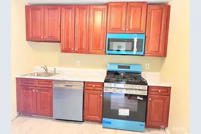 13 Chatham Court, East Windsor Township, NJ 08520 - Photo 1