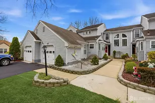 1C Cambridge Dr, Monroe Township, NJ 08831 - Photo 1