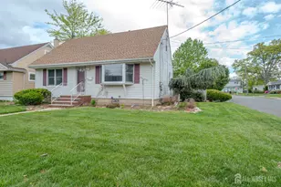 32 Lincoln Ave, Colonia, NJ 07067 - Photo 1