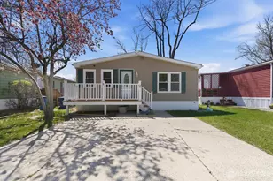 8 Longfellow Rd, North Brunswick Township, NJ 08902 - Photo 1