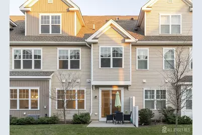 905 Greenland Square, Highland Park, NJ 08904 - Photo 1