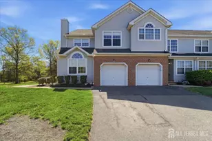 109 Castle Pointe Blvd, Piscataway Township, NJ 08854 - Photo 1