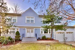 8 Constitution Ct, East Brunswick Township, NJ 08816 - Photo 1