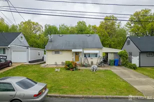 520 N Park Dr N, Perth Amboy, NJ 08861 - Photo 1