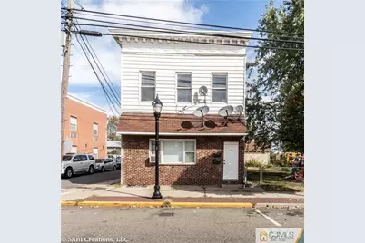 556 Roosevelt Avenue #2, Carteret, NJ 07008 - Photo 1
