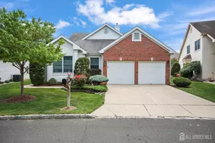 22 London Dr, Monroe Township, NJ 08831 - Photo 1