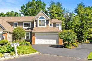 25 Cypress Point Ln, Monroe Township, NJ 08831 - Photo 1