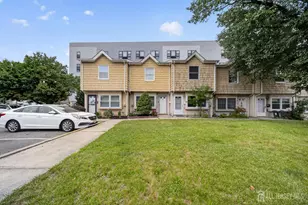 172 Roosevelt Ave, Carteret, NJ 07008 - Photo 1