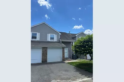 28 Renaissance Lane, New Brunswick, NJ 08901 - Photo 1