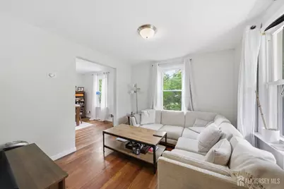 200 S 7th Avenue S, Highland Park, NJ 08904 - Photo 1