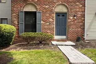 246 Hampshire Ct, Piscataway Township, NJ 08854 - Photo 1