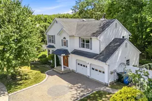 37 Christopher Ct, Old Bridge Township, NJ 08857 - Photo 1