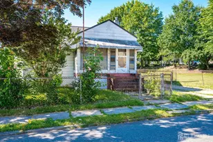 109 2nd St, Woodbridge Township, NJ 07095 - Photo 1