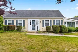136 Plymouth Ln, Monroe Township, NJ 08831 - Photo 1