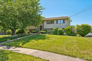 1 Cheryl Ct, Piscataway Township, NJ 08854 - Photo 1
