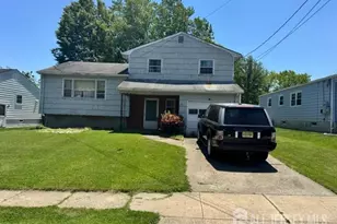 218 Summit Ave, Fords, NJ 08863 - Photo 1