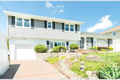 67 Thomas Place, Edison, NJ 08837 - Photo 1