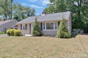 8 Pierrepont Ave, Middlesex, NJ 08846 - Photo 1