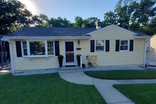 276 Crestwood Dr, Milltown, NJ 08850 - Photo 1