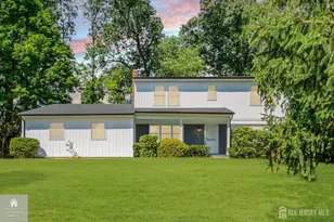 6 Conover Ct, East Brunswick Township, NJ 08816 - Photo 1
