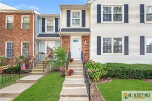 18 Delikat Ln, Sayreville, NJ 08872 - Photo 1