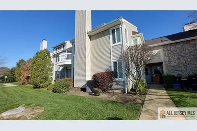 45 Farnham Square, Sayreville, NJ 08872 - Photo 1