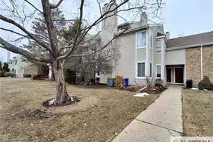 9 Chatham Square, Sayreville, NJ 08859 - Photo 1