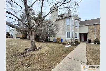 9 Chatham Square, Sayreville, NJ 08859 - Photo 1